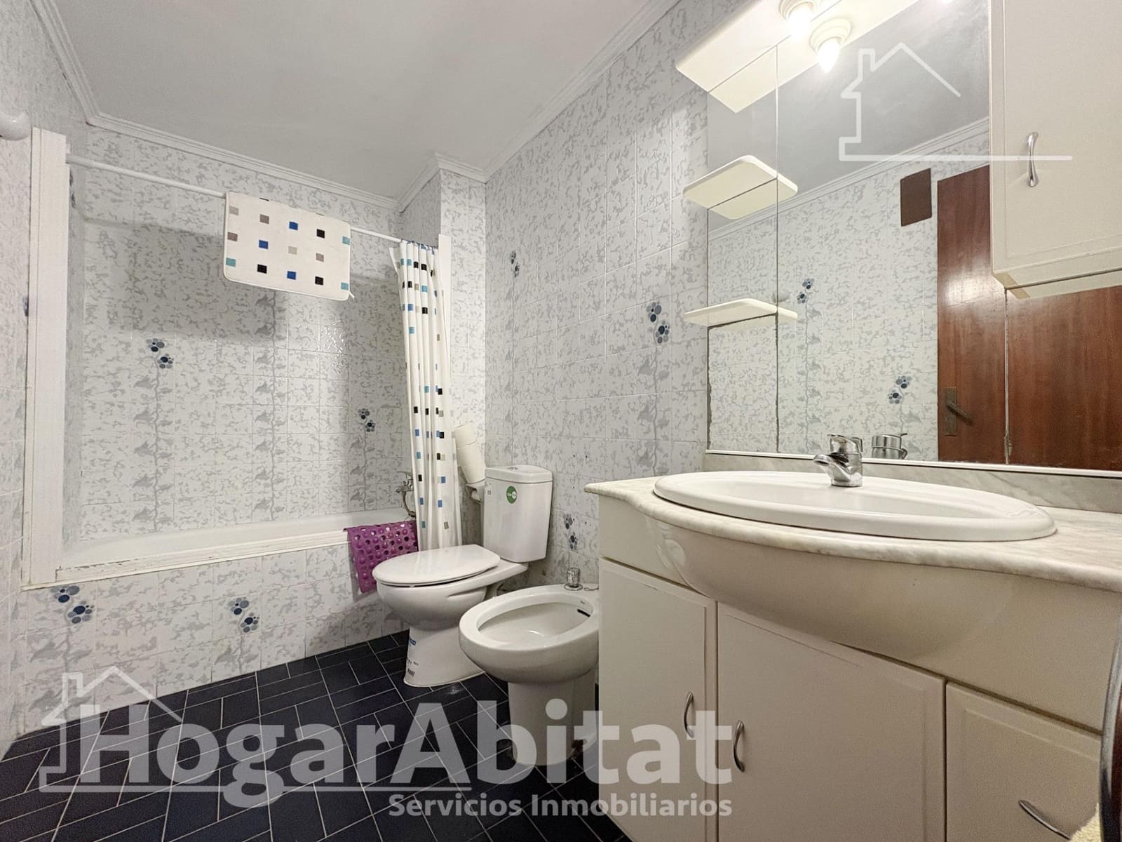 4 bedroom Flat for sale in Tavernes de la Valldigna - € 140,000 (Ref: 9735635)