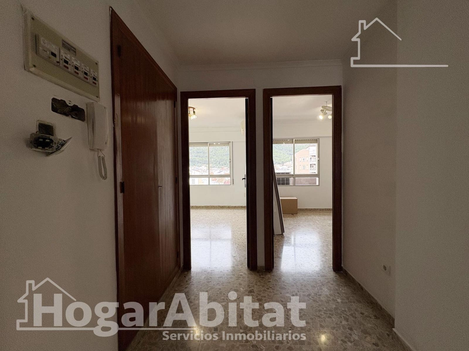 4 bedroom Flat for sale in Tavernes de la Valldigna - € 140,000 (Ref: 9735635)