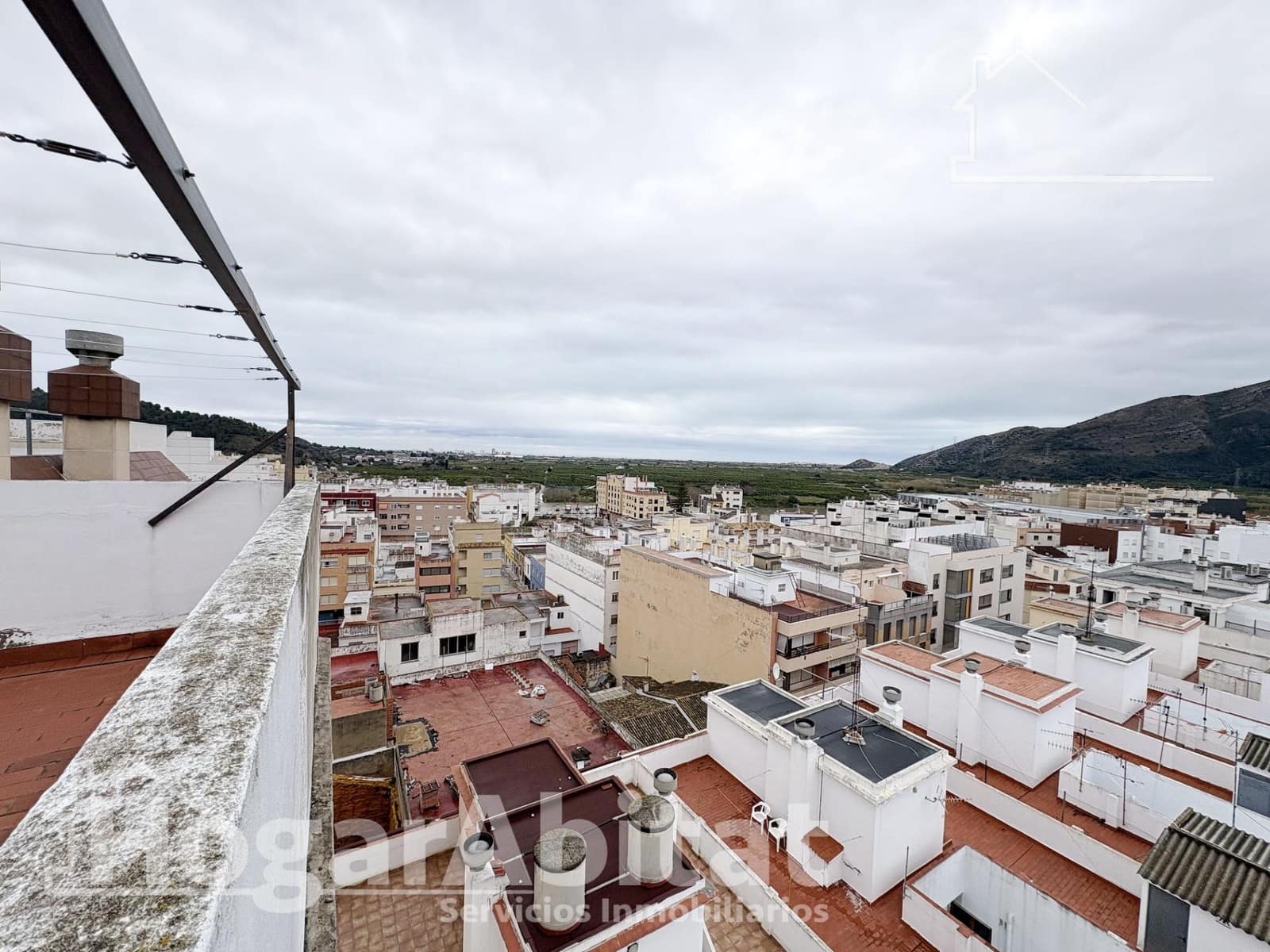 4 bedroom Flat for sale in Tavernes de la Valldigna - € 140,000 (Ref: 9735635)