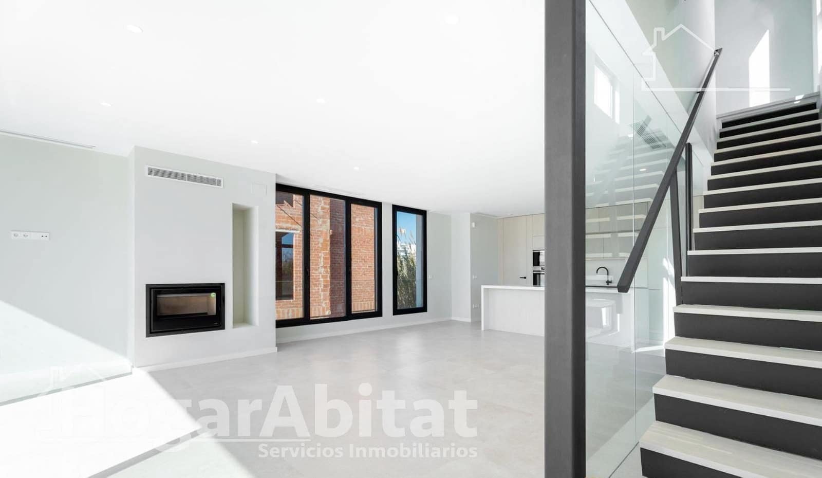 2 soveværelse Villa til salg i Oliva med swimmingpool garage - € 950.000 (Ref: 9735636)