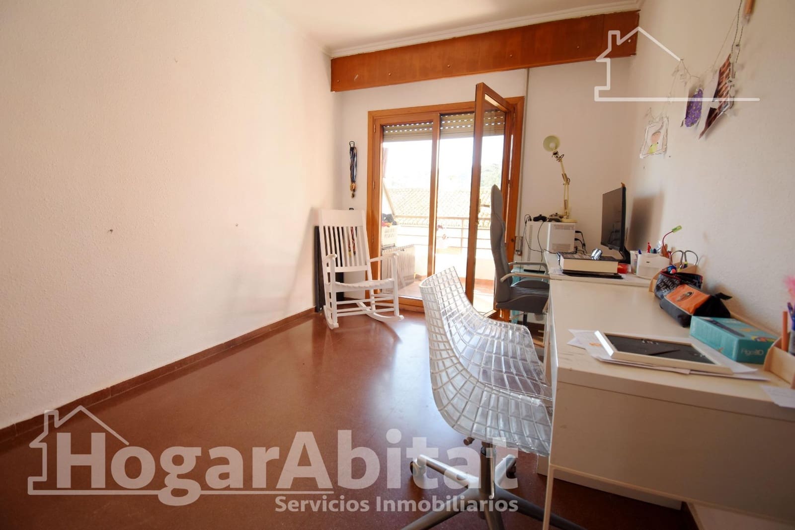 4 bedroom Flat for sale in Oliva - € 135,000 (Ref: 9735637)