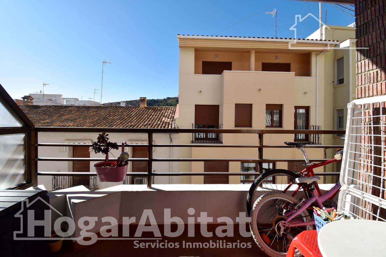 4 bedroom Flat for sale in Oliva - € 135,000 (Ref: 9735637)