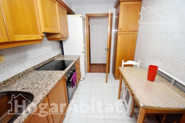 3 soveværelse Lejlighed til salg i Castelló de la Plana med garage - € 179.900 (Ref: 9735645)