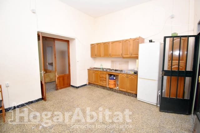 4 bedroom Townhouse for sale in Carcaixent - € 145,000 (Ref: 9735648)