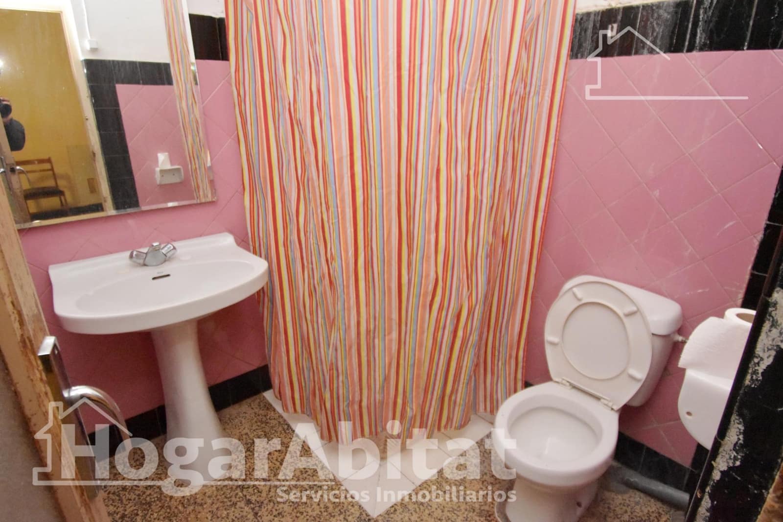 4 bedroom Townhouse for sale in Carcaixent - € 145,000 (Ref: 9735648)