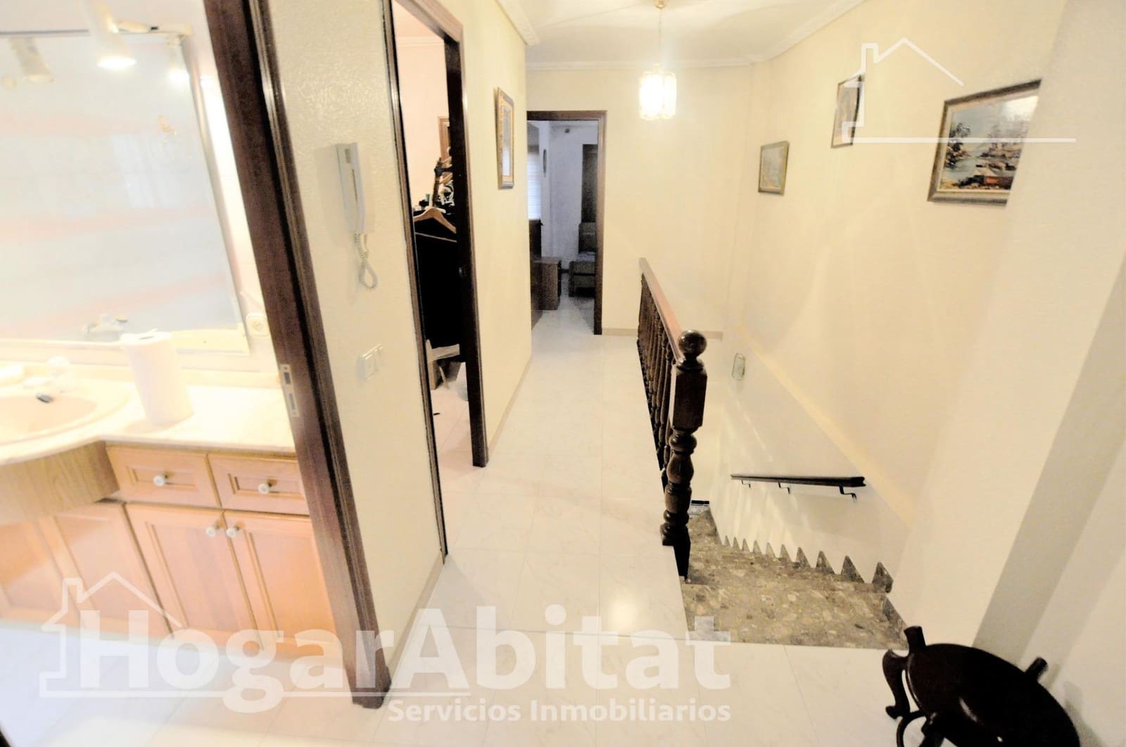 5 bedroom Townhouse for sale in Rafelbunyol with garage - € 244,000 (Ref: 9735652)