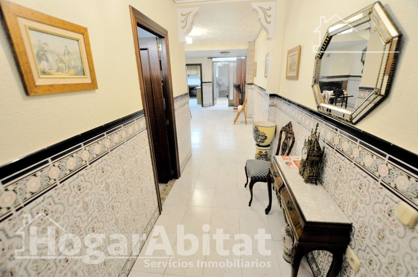 5 bedroom Townhouse for sale in Rafelbunyol with garage - € 244,000 (Ref: 9735652)