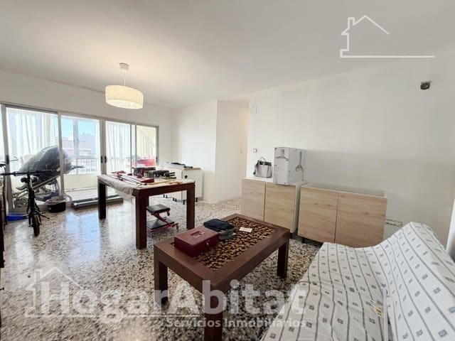 4 bedroom Flat for sale in La Pobla de Vallbona - € 190,000 (Ref: 9738599)