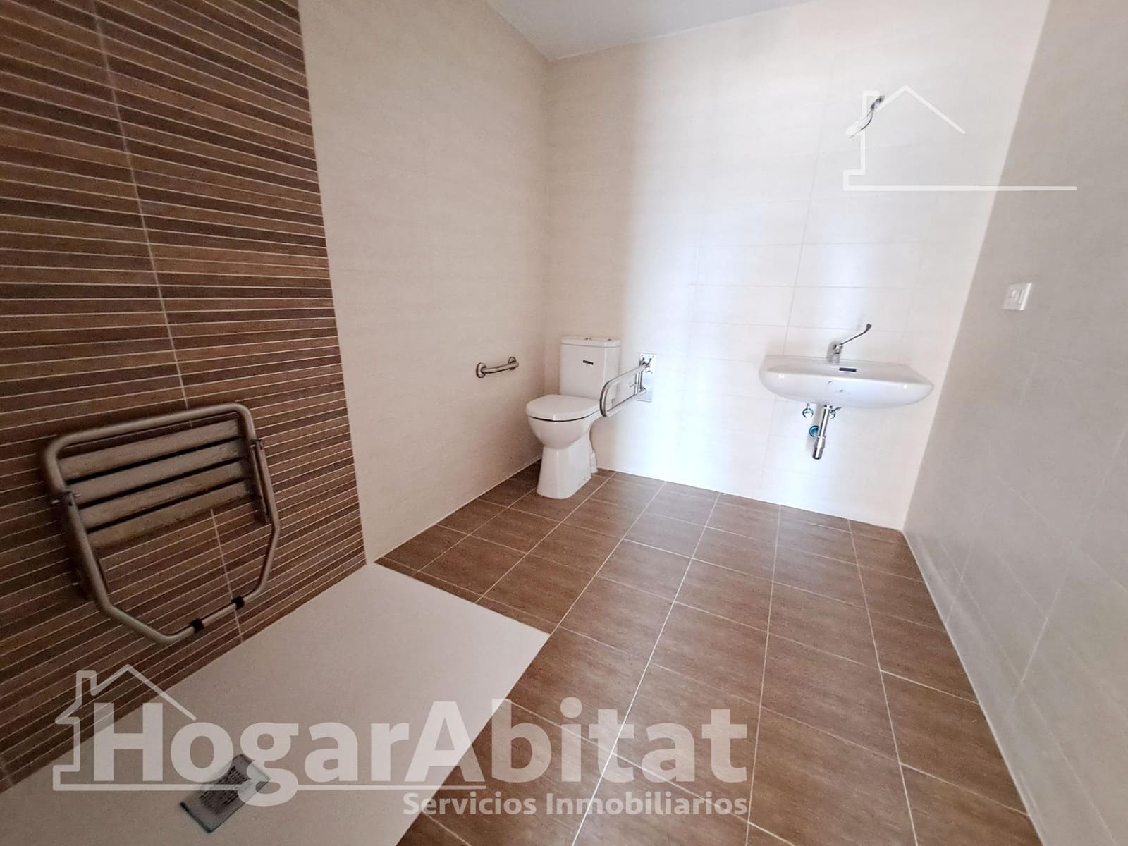 3 bedroom Apartment for sale in Oropesa  with pool garage - € 228,000 (Ref: 9738601)