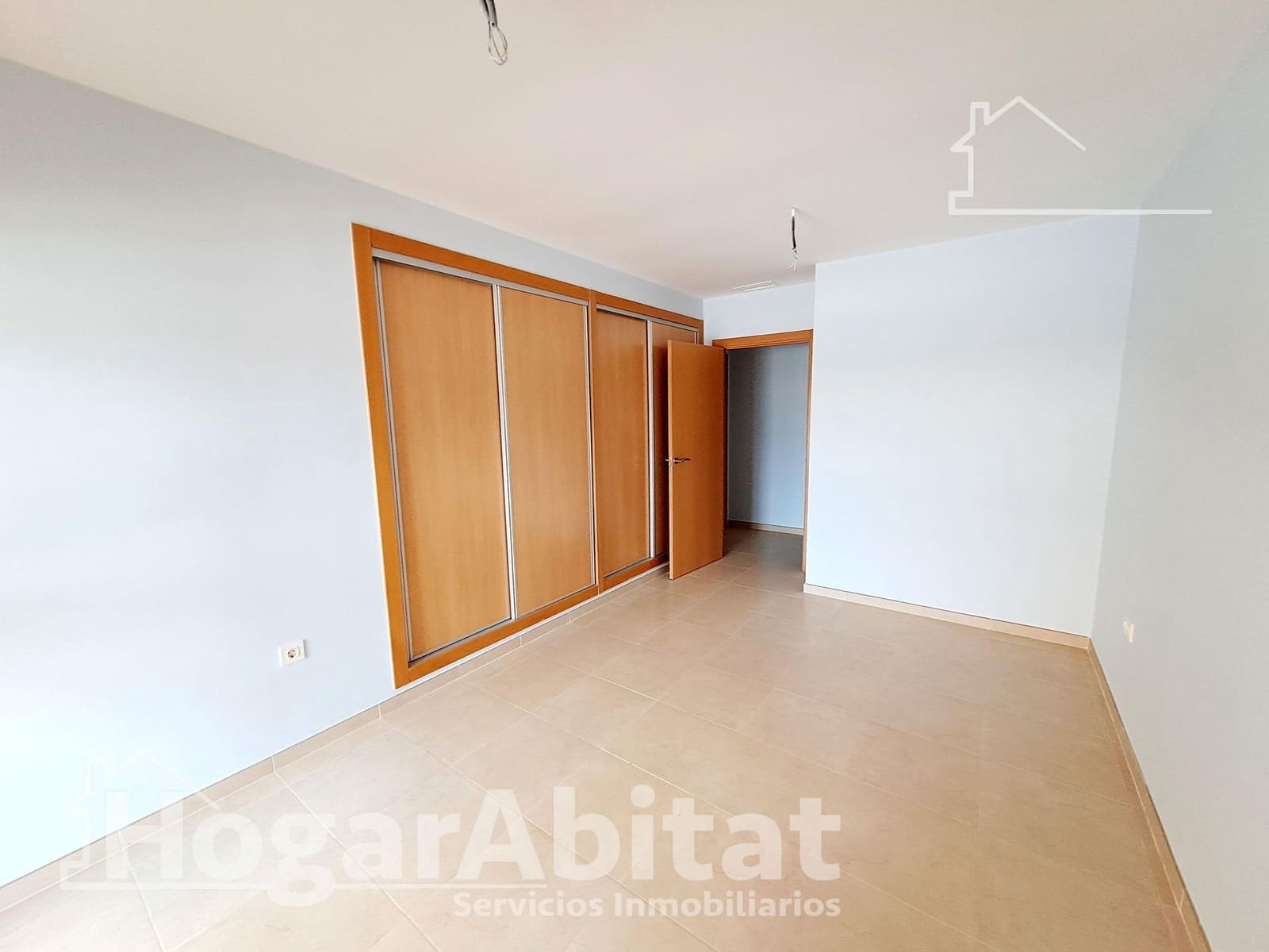 3 bedroom Flat for sale in Oropesa  with pool garage - € 225,000 (Ref: 9738602)