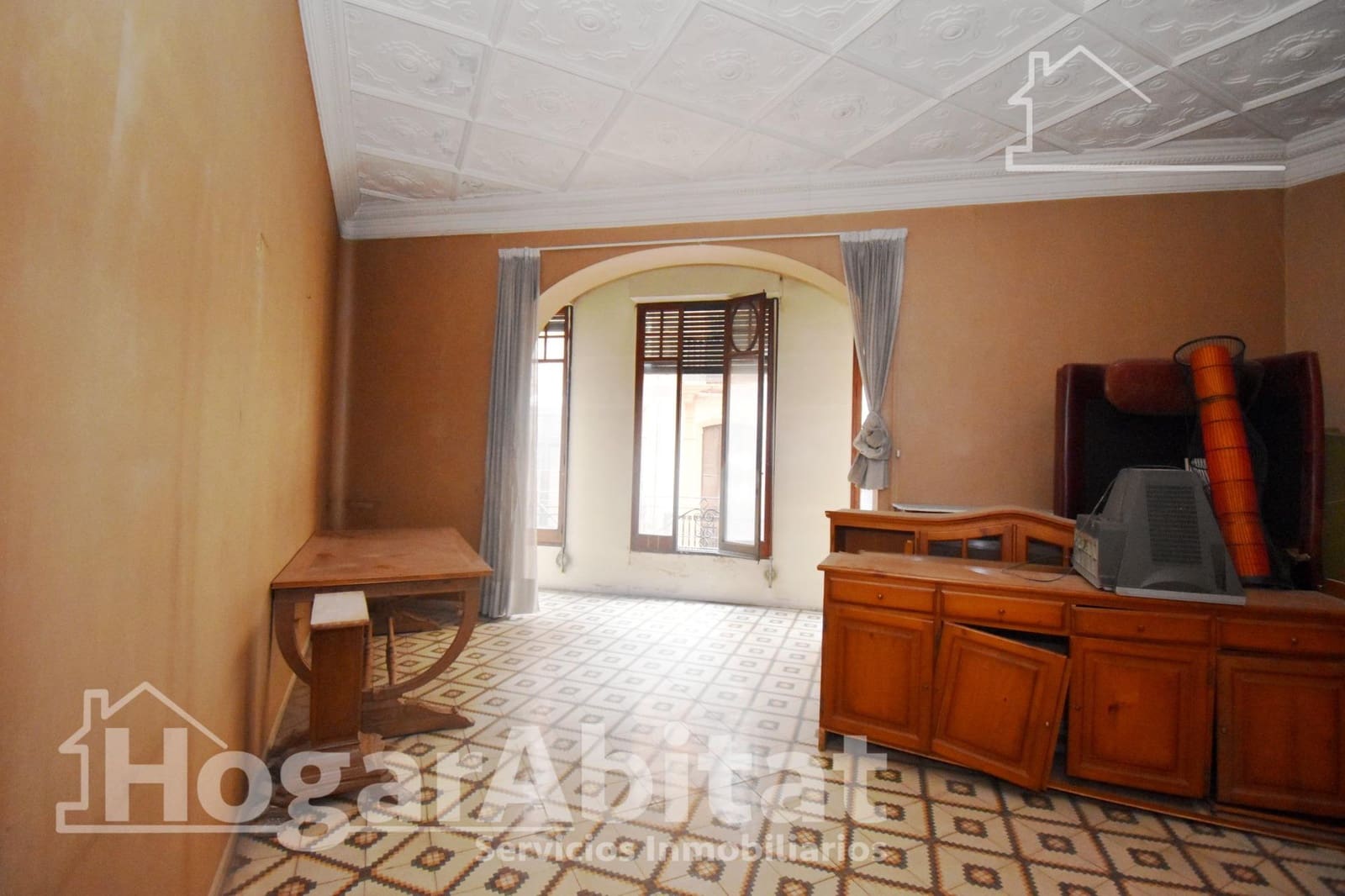 4 bedroom Flat for sale in Castello de la Plana - € 220,000 (Ref: 9738604)