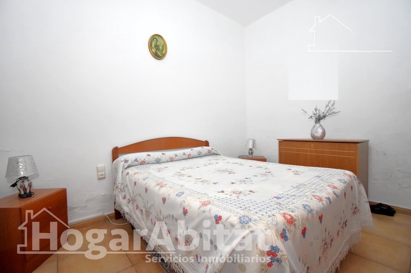 3 bedroom Flat for sale in Castello de la Plana - € 99,000 (Ref: 9738612)