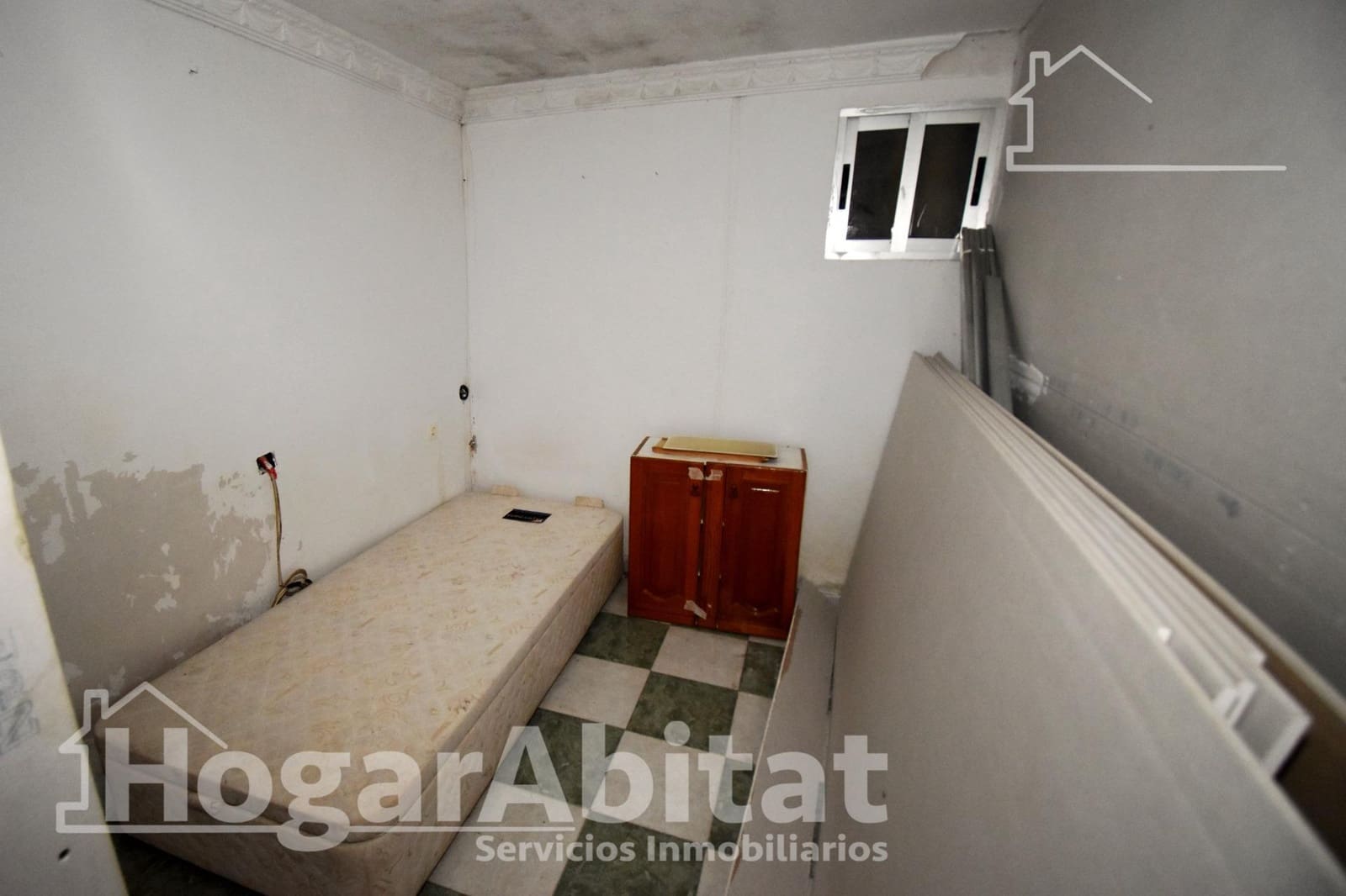 5 soveværelse Byhus til salg i Onda - € 70.900 (Ref: 9738625)