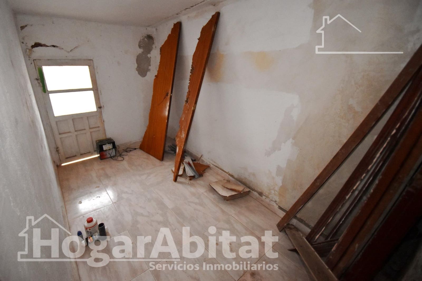 5 soveværelse Byhus til salg i Onda - € 70.900 (Ref: 9738625)