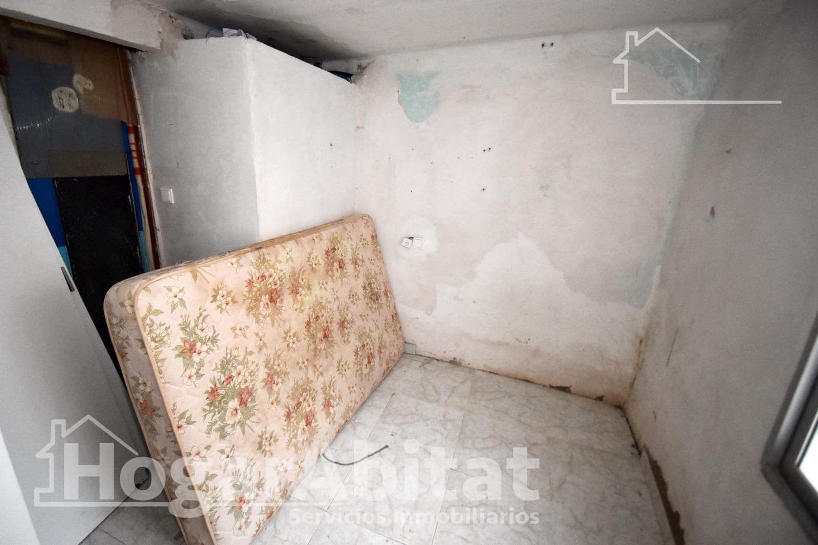 5 soveværelse Byhus til salg i Onda - € 70.900 (Ref: 9738625)