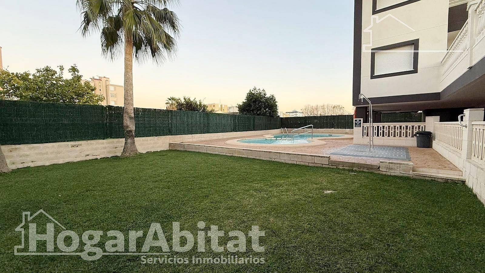 3 bedroom Flat for sale in Piles with pool garage - € 220,000 (Ref: 9741772)