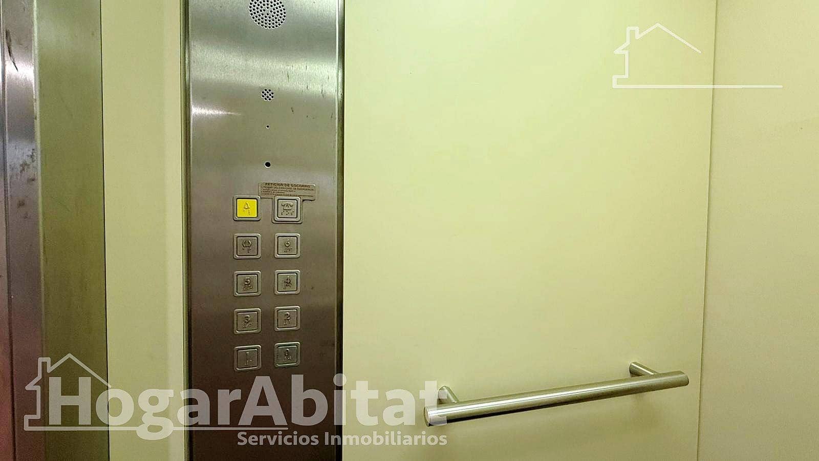 3 bedroom Flat for sale in Piles with pool garage - € 220,000 (Ref: 9741772)