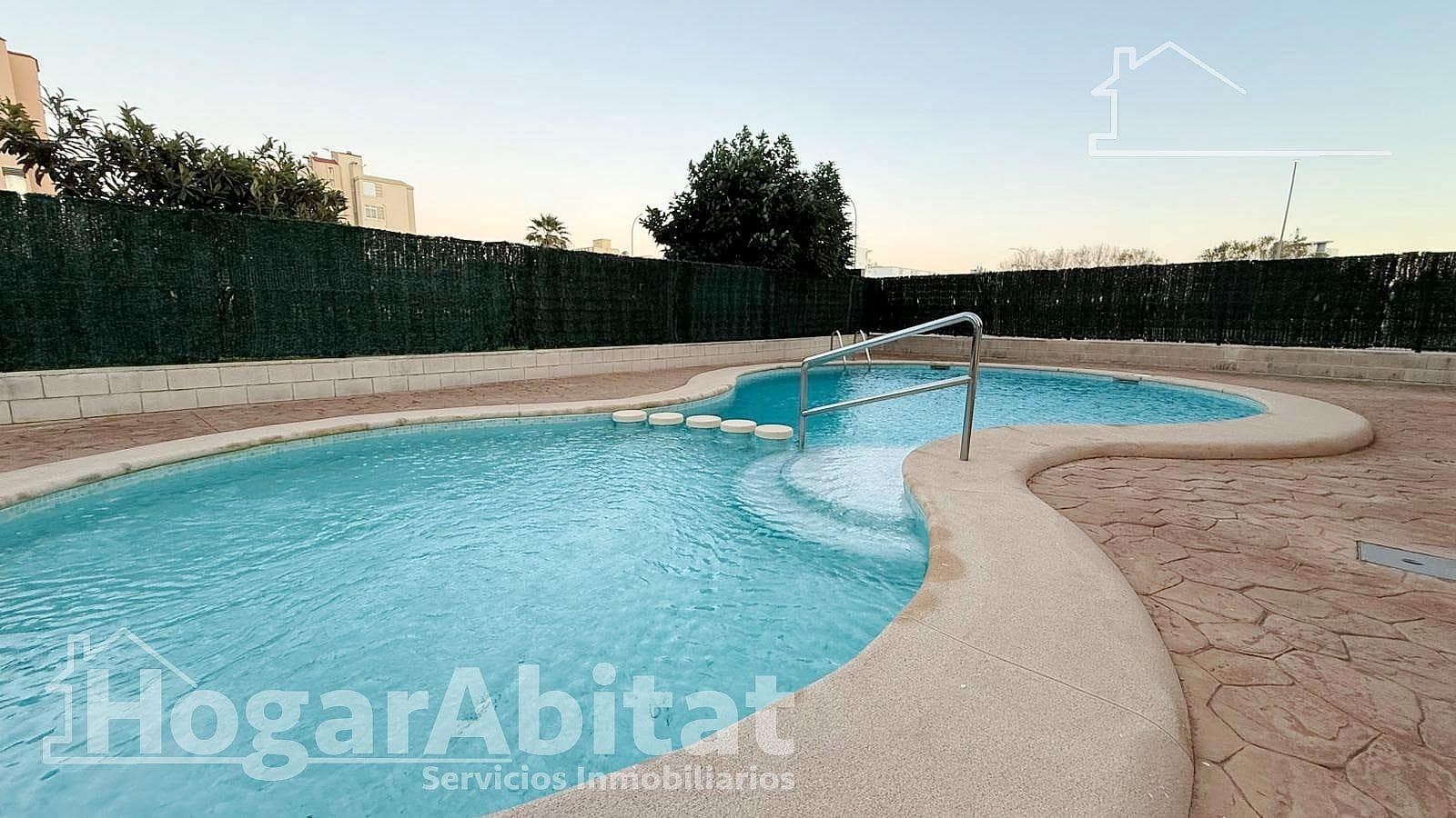 3 bedroom Flat for sale in Piles with pool garage - € 220,000 (Ref: 9741772)