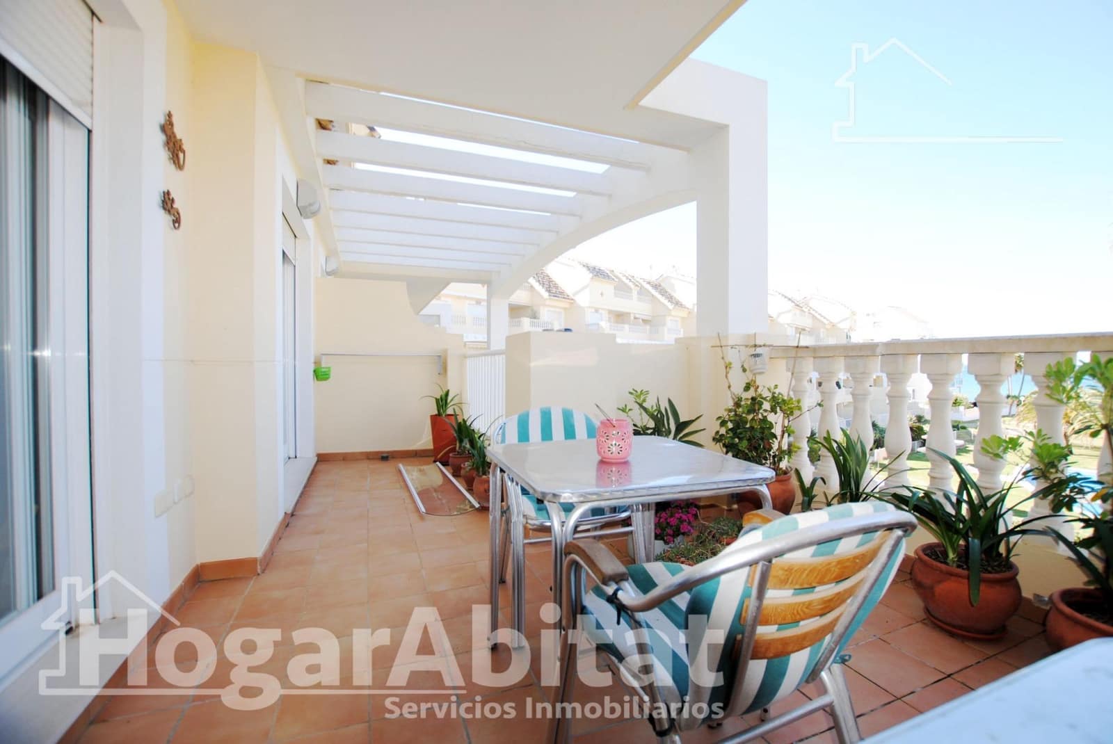 2 soverom Leilighet til salgs i Denia med svømmebasseng garasje - € 435 000 (Ref: 9741773)