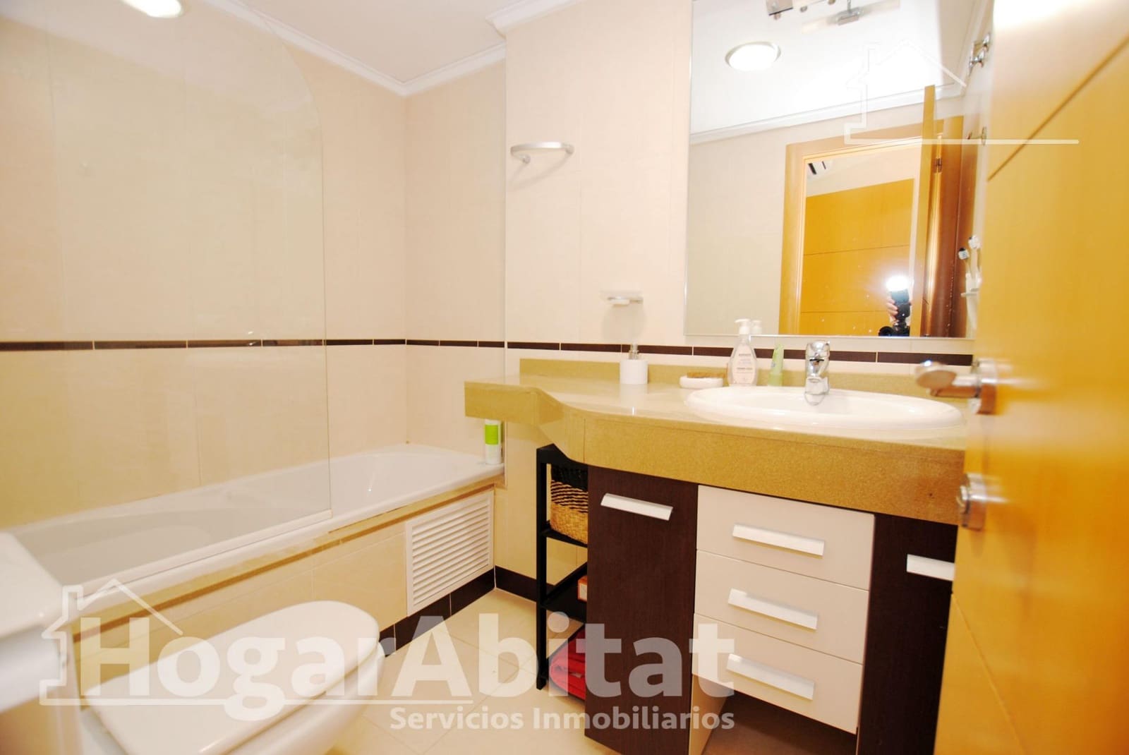 2 soverom Leilighet til salgs i Denia med svømmebasseng garasje - € 435 000 (Ref: 9741773)