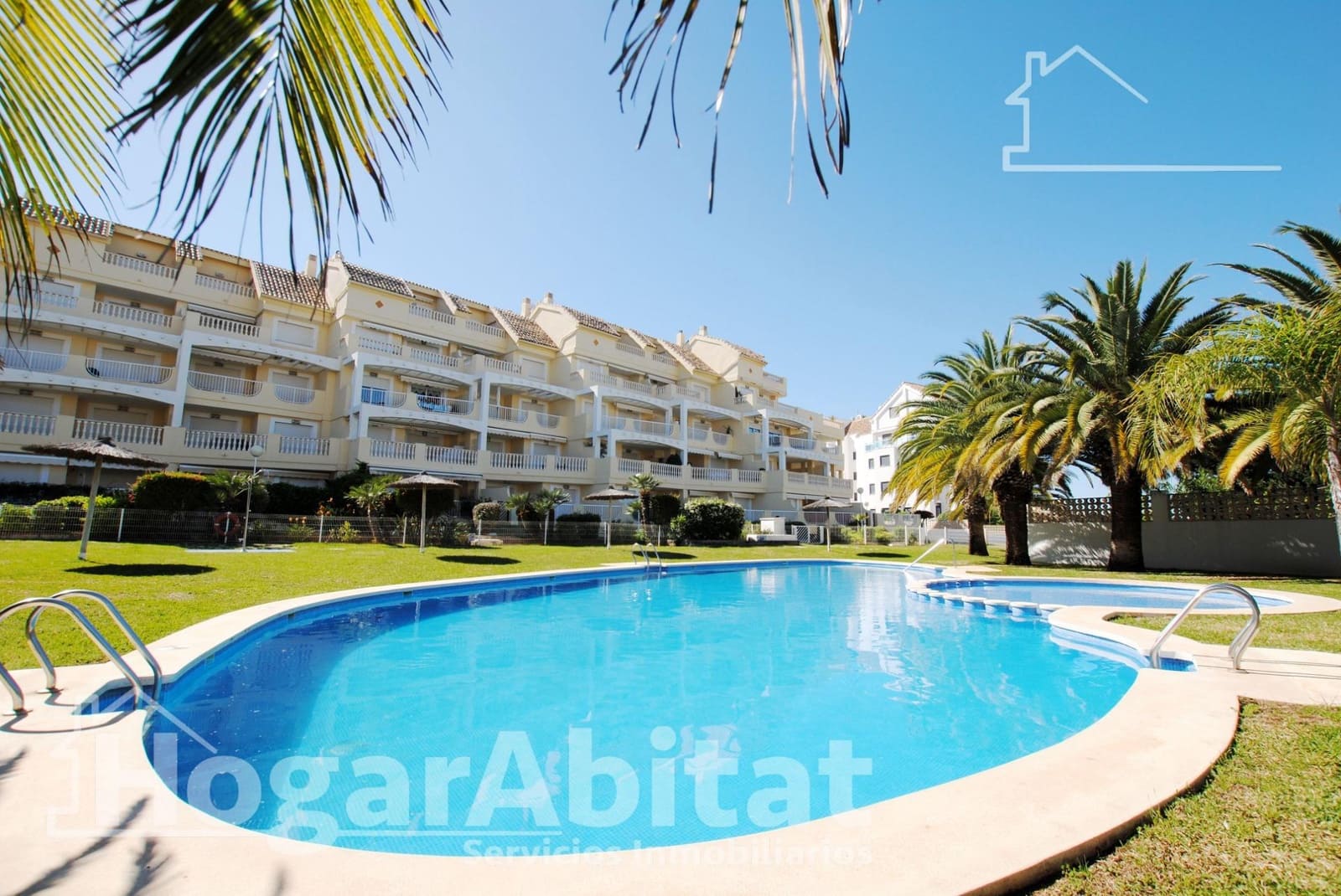 2 soverom Leilighet til salgs i Denia med svømmebasseng garasje - € 435 000 (Ref: 9741773)