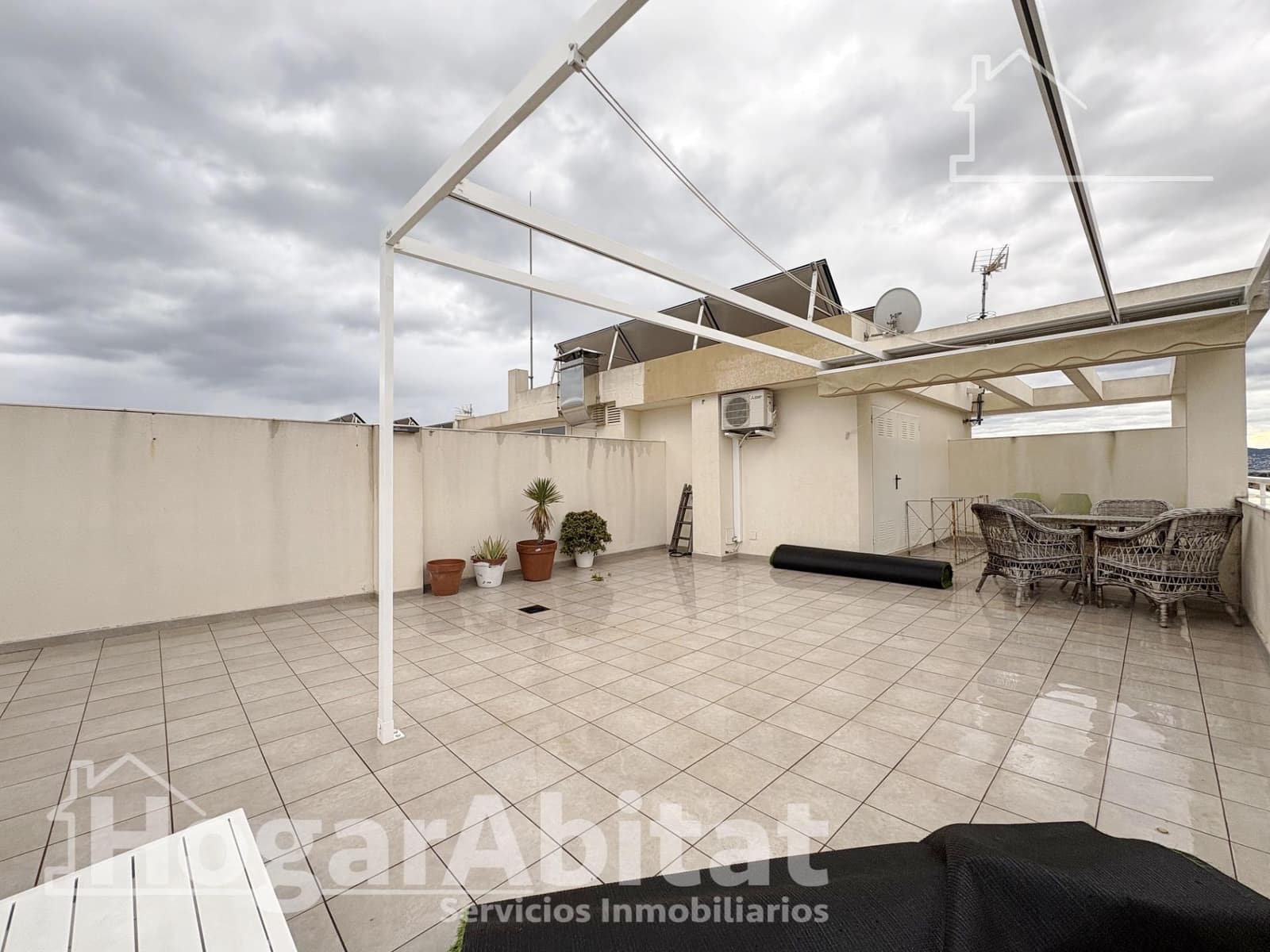 3 bedroom Penthouse for sale in Piles with pool garage - € 246,000 (Ref: 9741775)