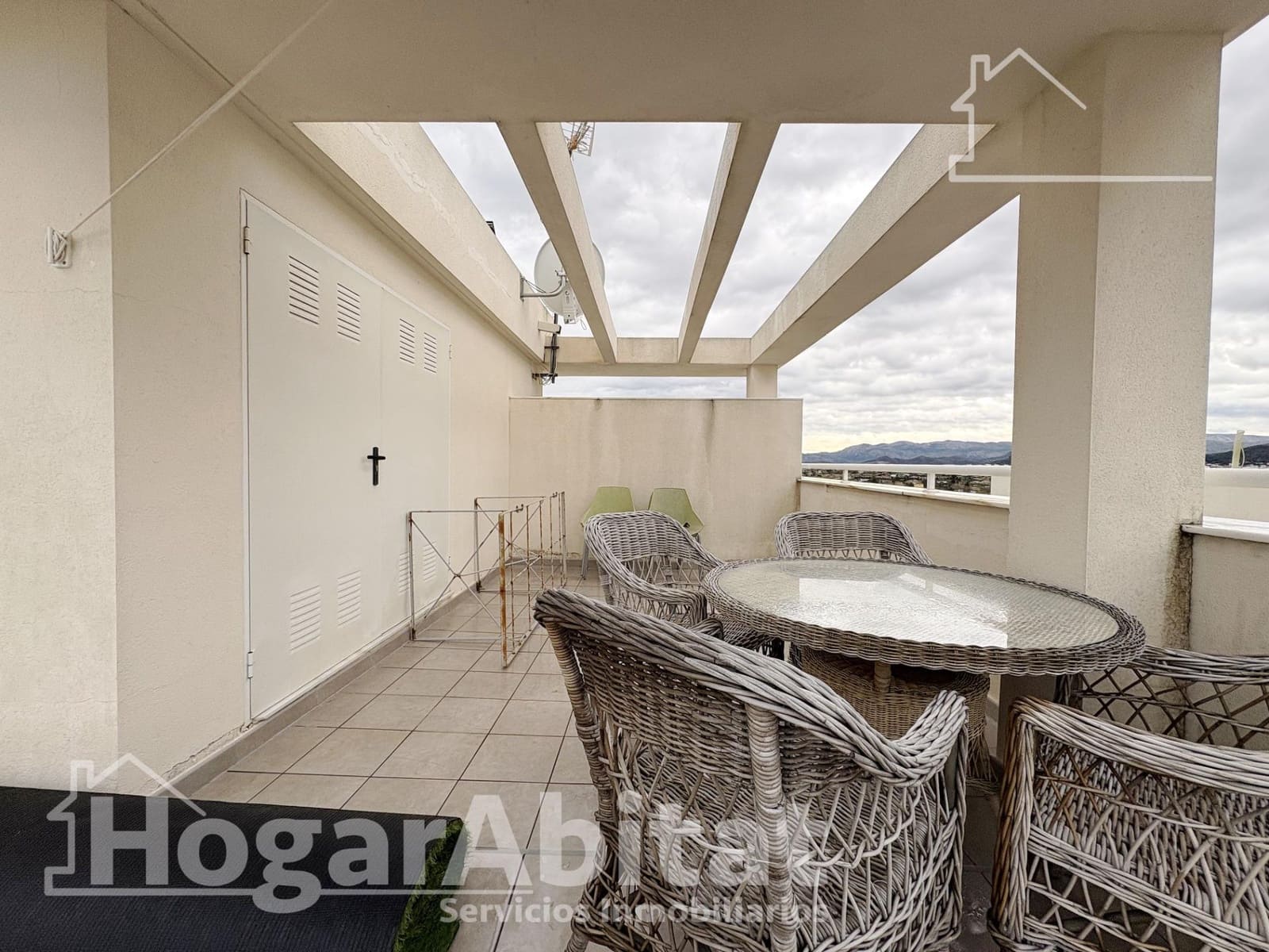 3 bedroom Penthouse for sale in Piles with pool garage - € 246,000 (Ref: 9741775)