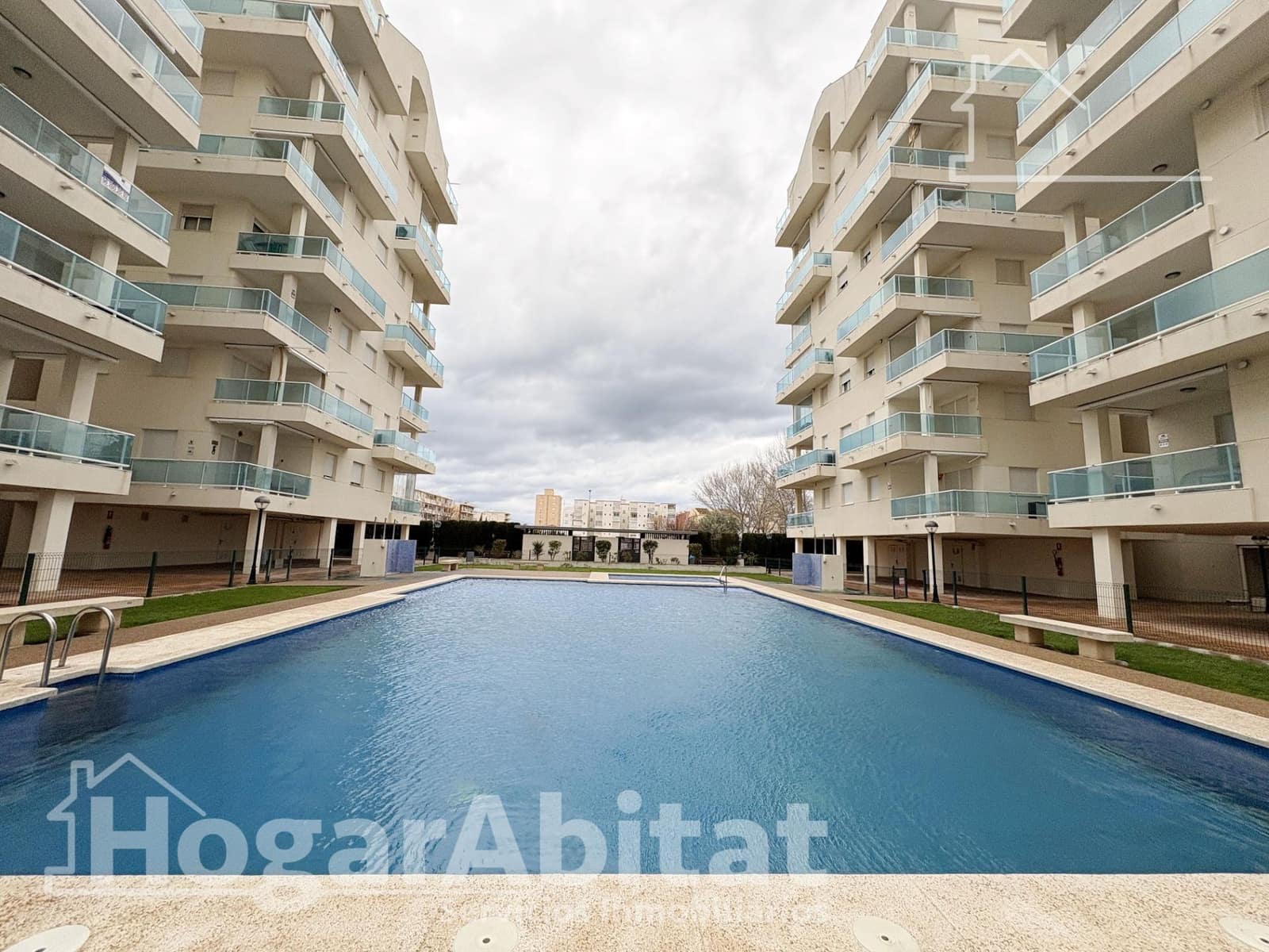 3 bedroom Penthouse for sale in Piles with pool garage - € 246,000 (Ref: 9741775)