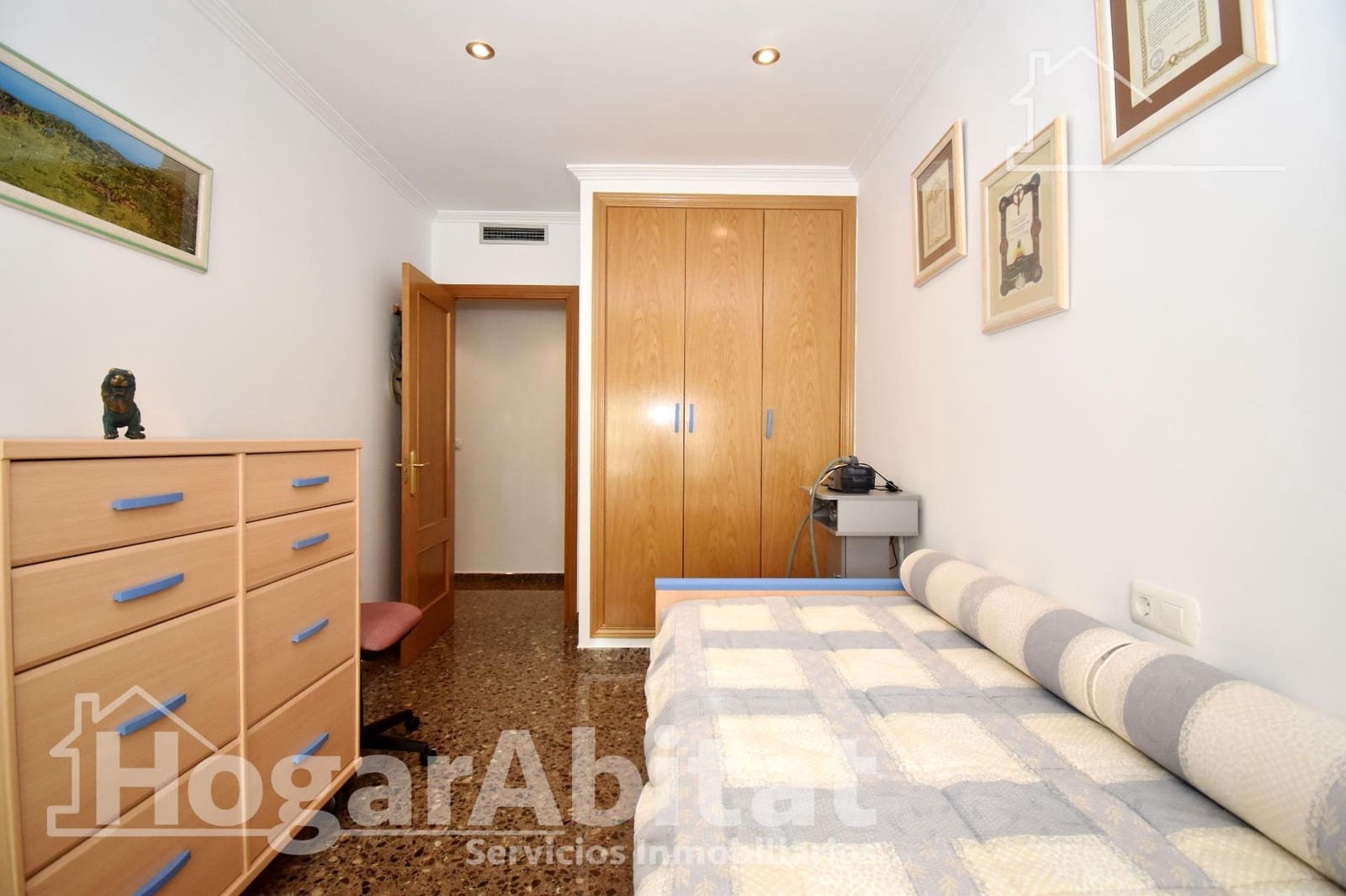 4 bedroom Flat for sale in Vila-real with garage - € 215,000 (Ref: 9741786)