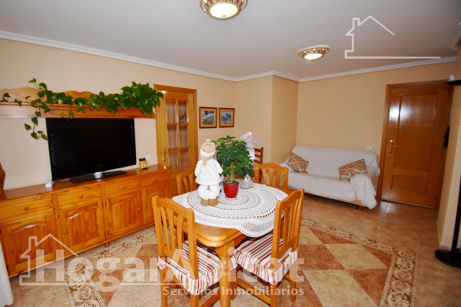 3 bedroom Terraced Villa for sale in Vila-real with garage - € 370,000 (Ref: 9741787)