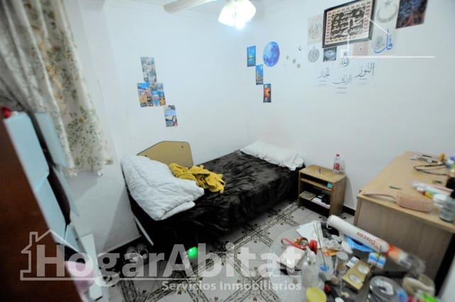 3 bedroom Flat for sale in Paterna - € 95,000 (Ref: 9741795)