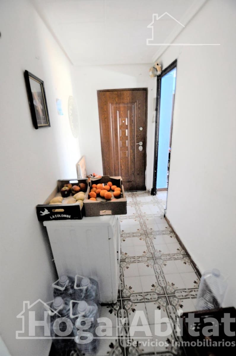 3 bedroom Flat for sale in Paterna - € 95,000 (Ref: 9741795)