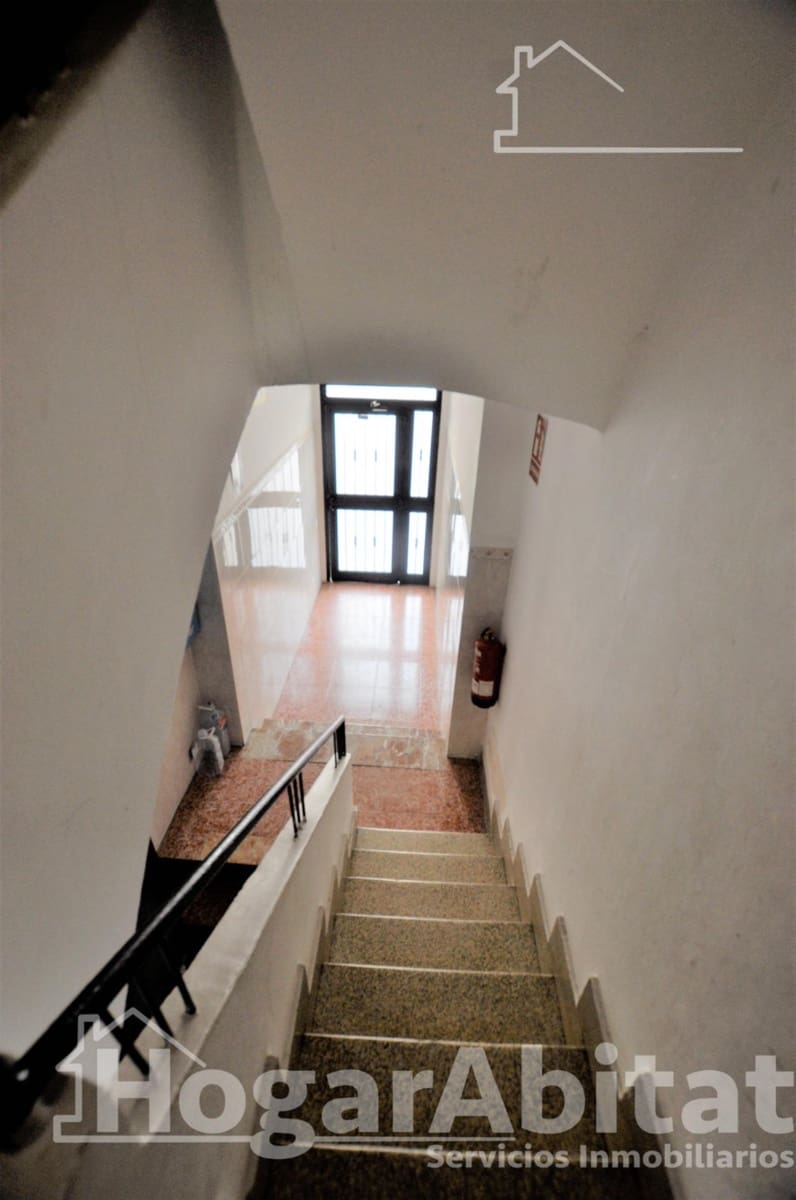 3 bedroom Flat for sale in Paterna - € 95,000 (Ref: 9741795)