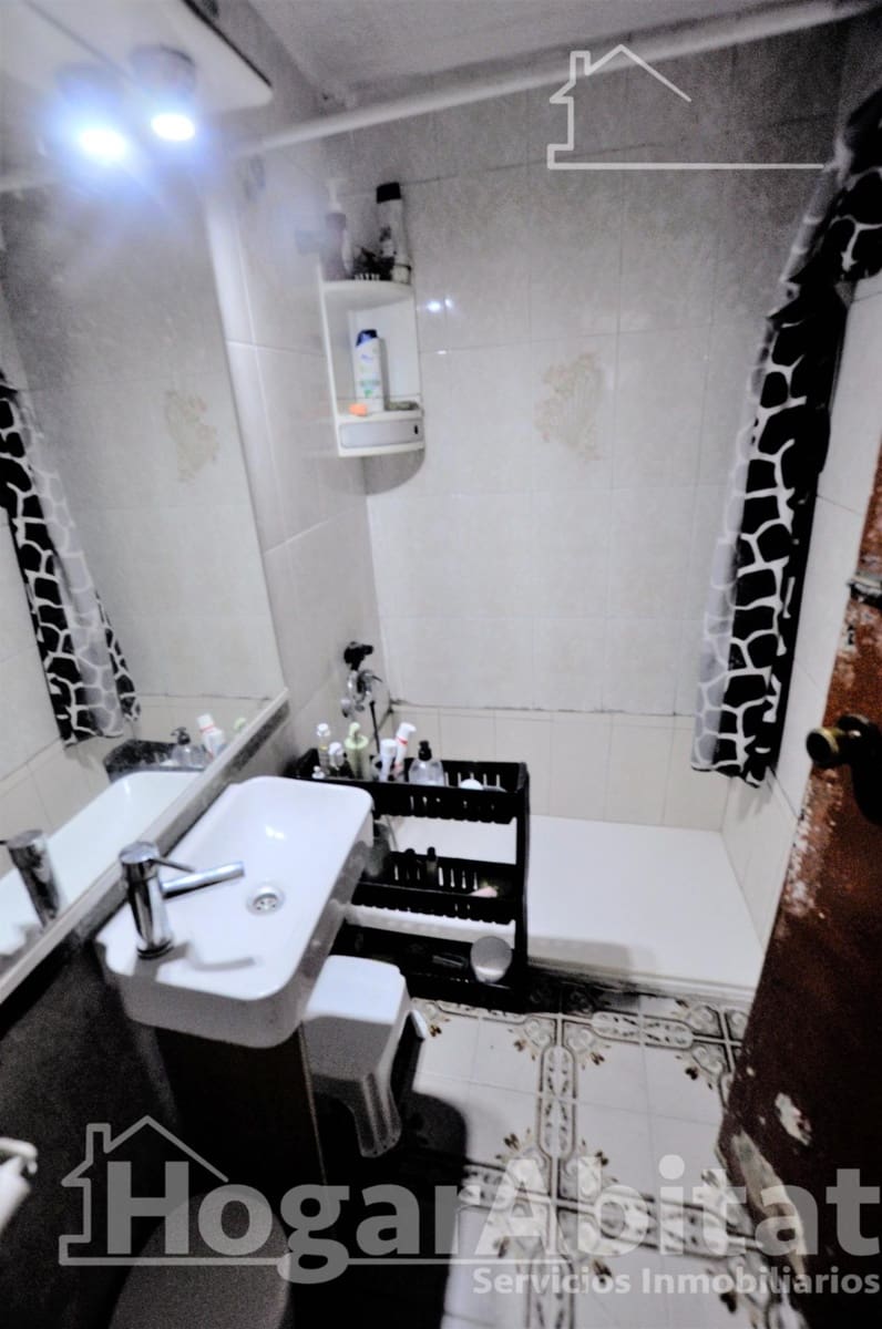 3 bedroom Flat for sale in Paterna - € 95,000 (Ref: 9741795)