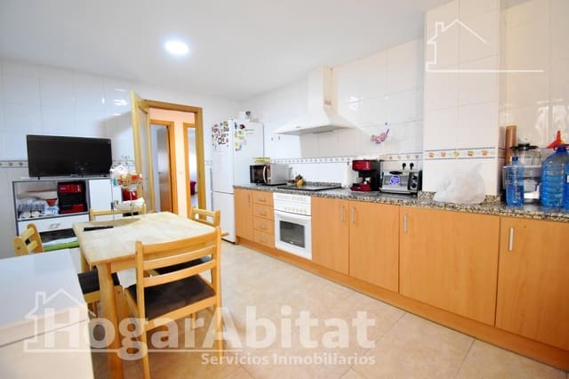 3 slaapkamer Flat te koop in Piles met garage - € 160.000 (Ref: 9741799)