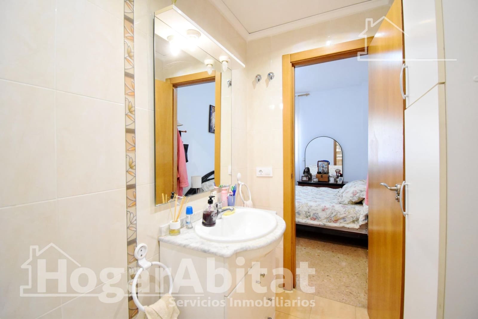 3 bedroom Flat for sale in Piles with garage - € 160,000 (Ref: 9741799)