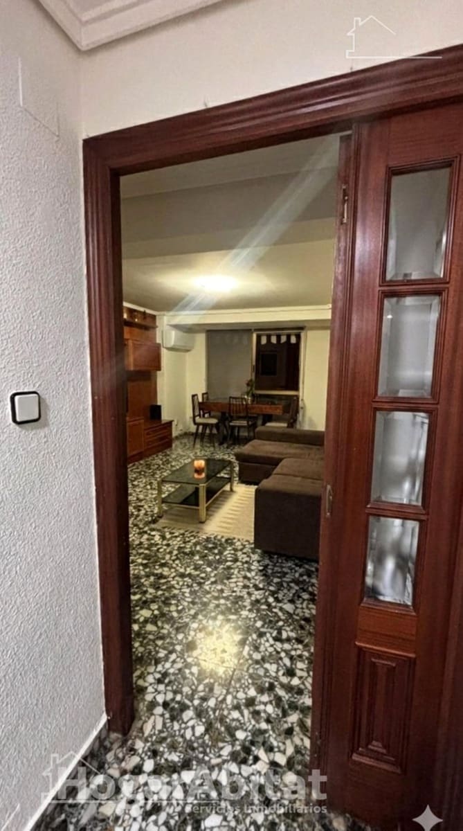 2 bedroom Flat for sale in Valencia city - € 285,000 (Ref: 9741801)