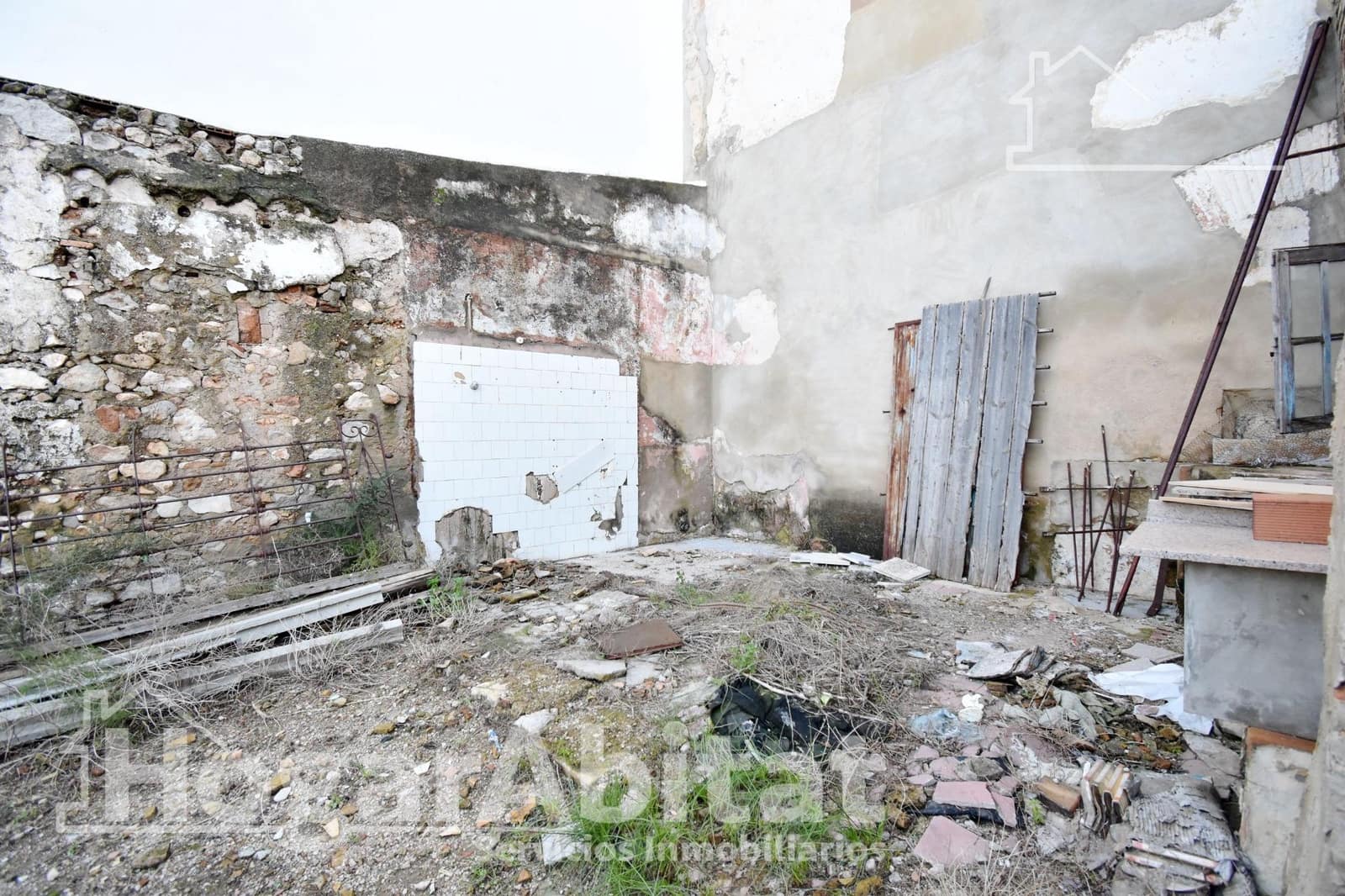 2 bedroom Townhouse for sale in Favara - € 99,000 (Ref: 9741805)