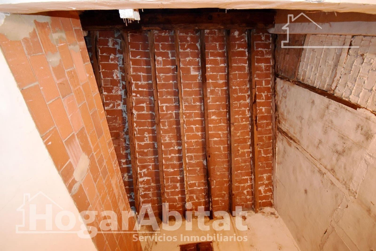 2 bedroom Townhouse for sale in Favara - € 99,000 (Ref: 9741805)