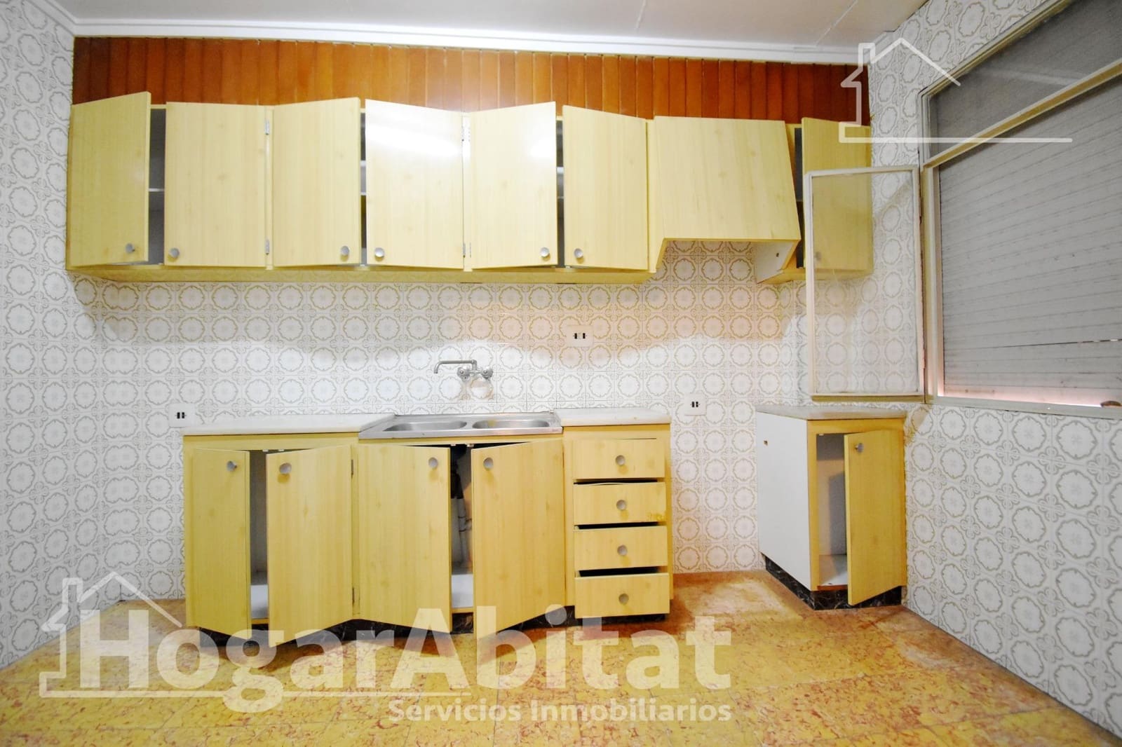 12 Zimmer Haus zu verkaufen in Almoines - 160.000 € (Ref: 9741806)