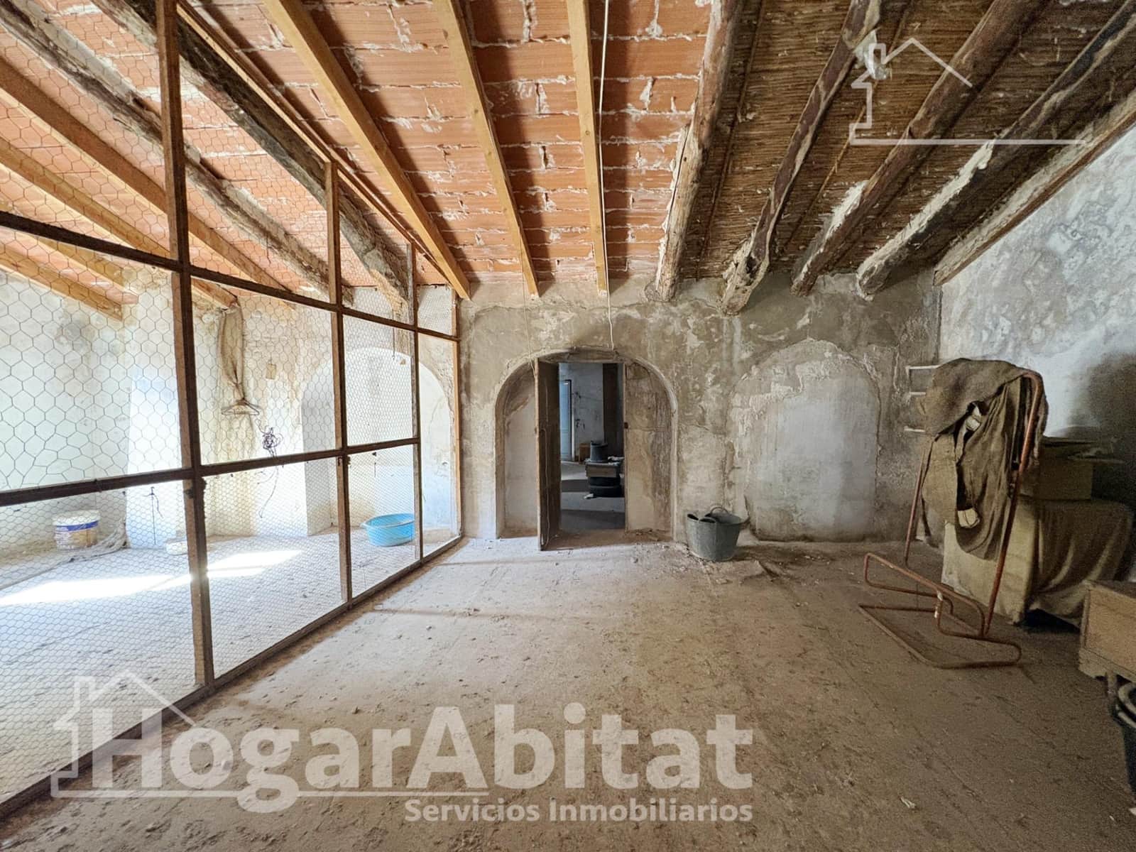 5 bedroom Townhouse for sale in Pego with garage - € 315,000 (Ref: 9741818)