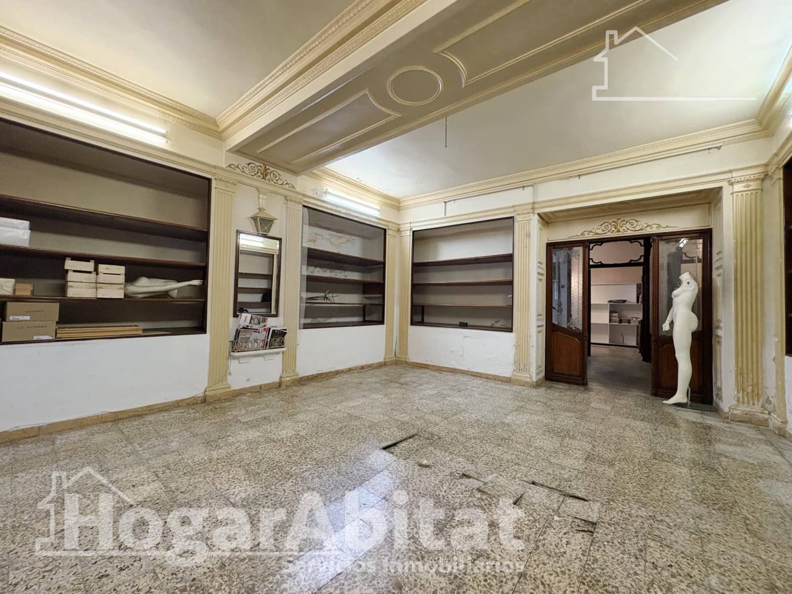 5 bedroom Townhouse for sale in Pego with garage - € 315,000 (Ref: 9741818)