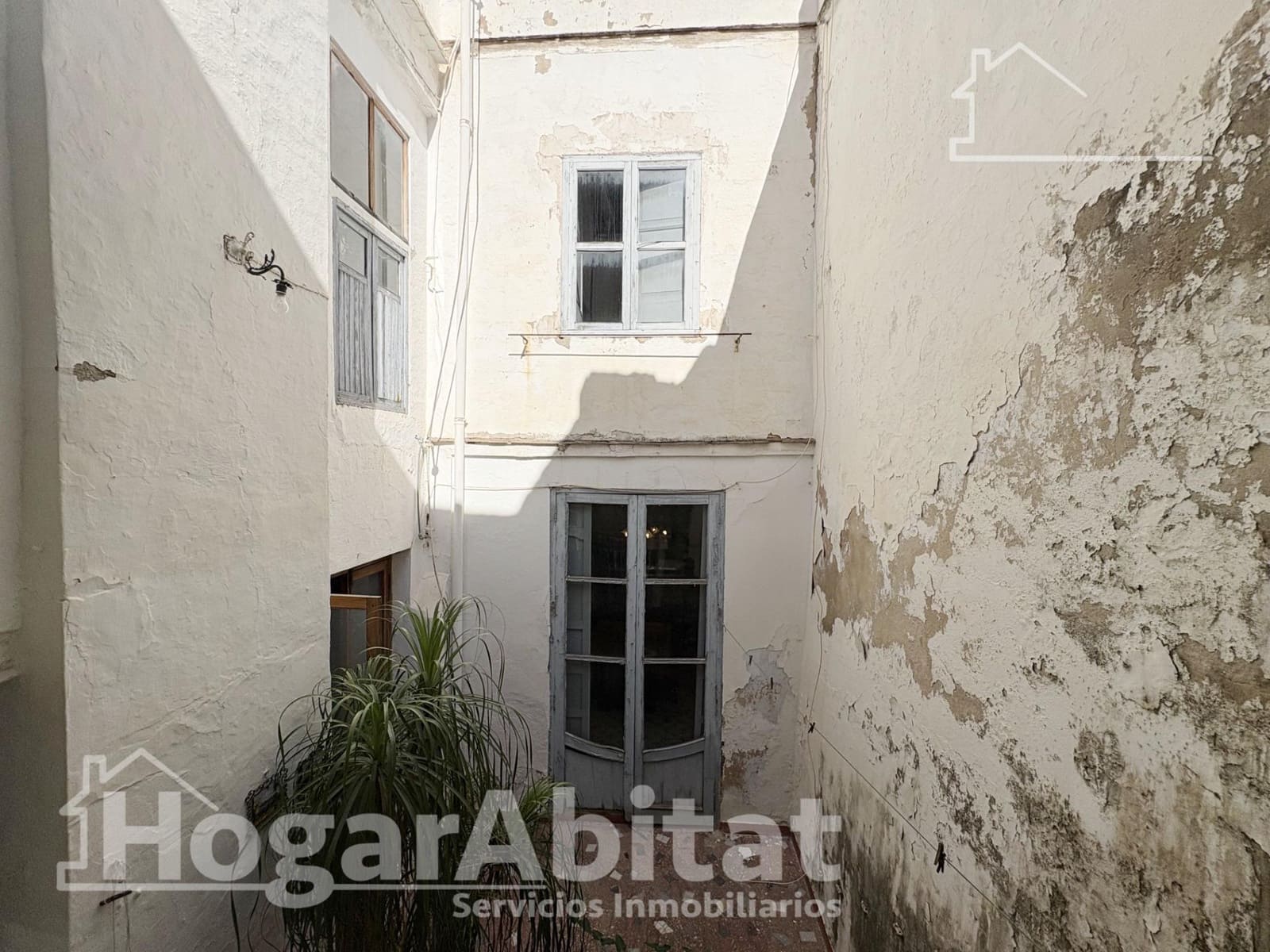 5 bedroom Townhouse for sale in Pego with garage - € 315,000 (Ref: 9741818)