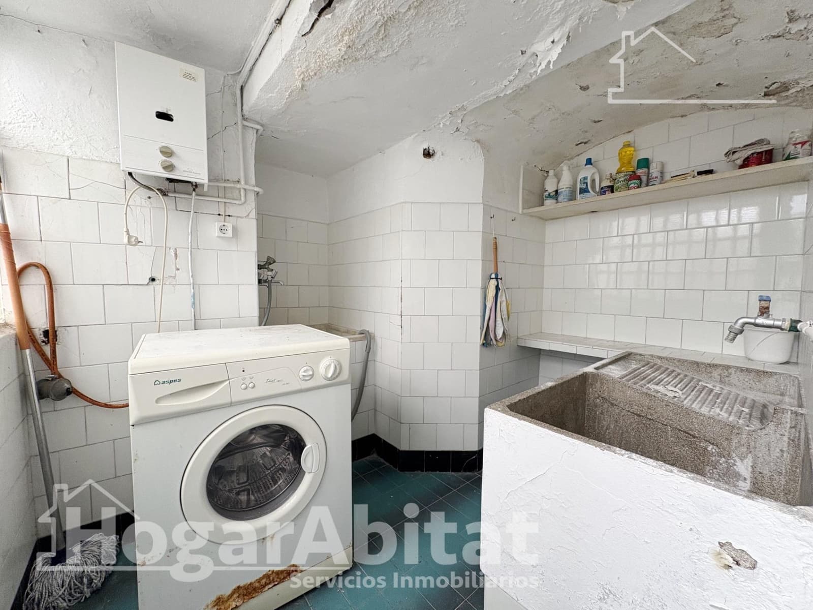 5 bedroom Townhouse for sale in Pego with garage - € 315,000 (Ref: 9741818)