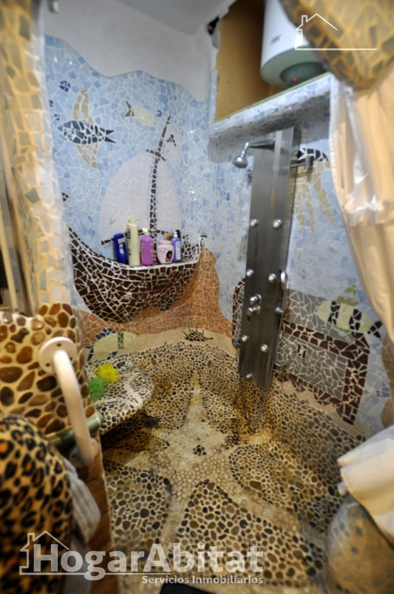 Casa de 3 habitaciones en Manises en venta - 250.000 € (Ref: 9741820)