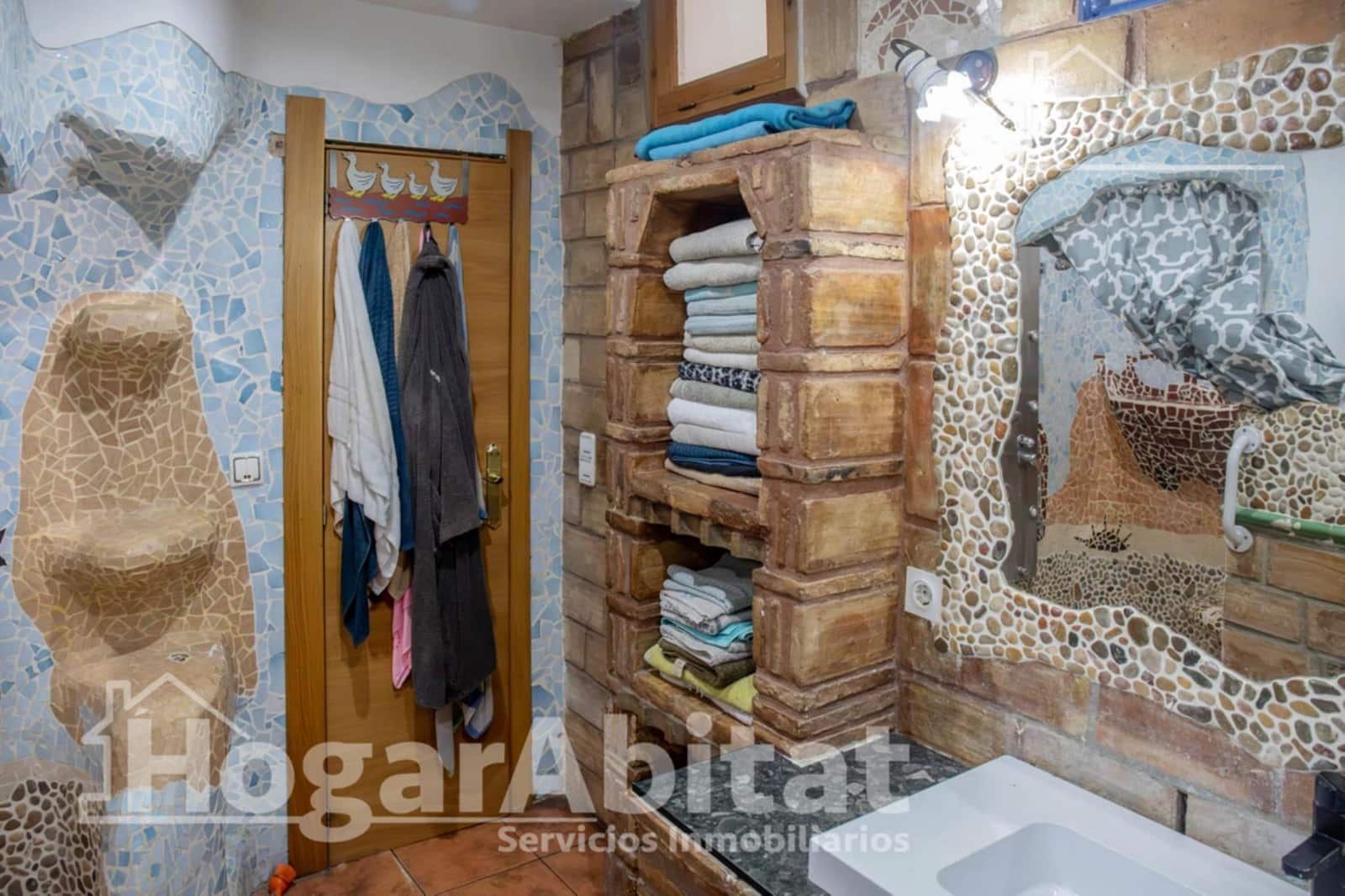 Casa de 3 habitaciones en Manises en venta - 250.000 € (Ref: 9741820)
