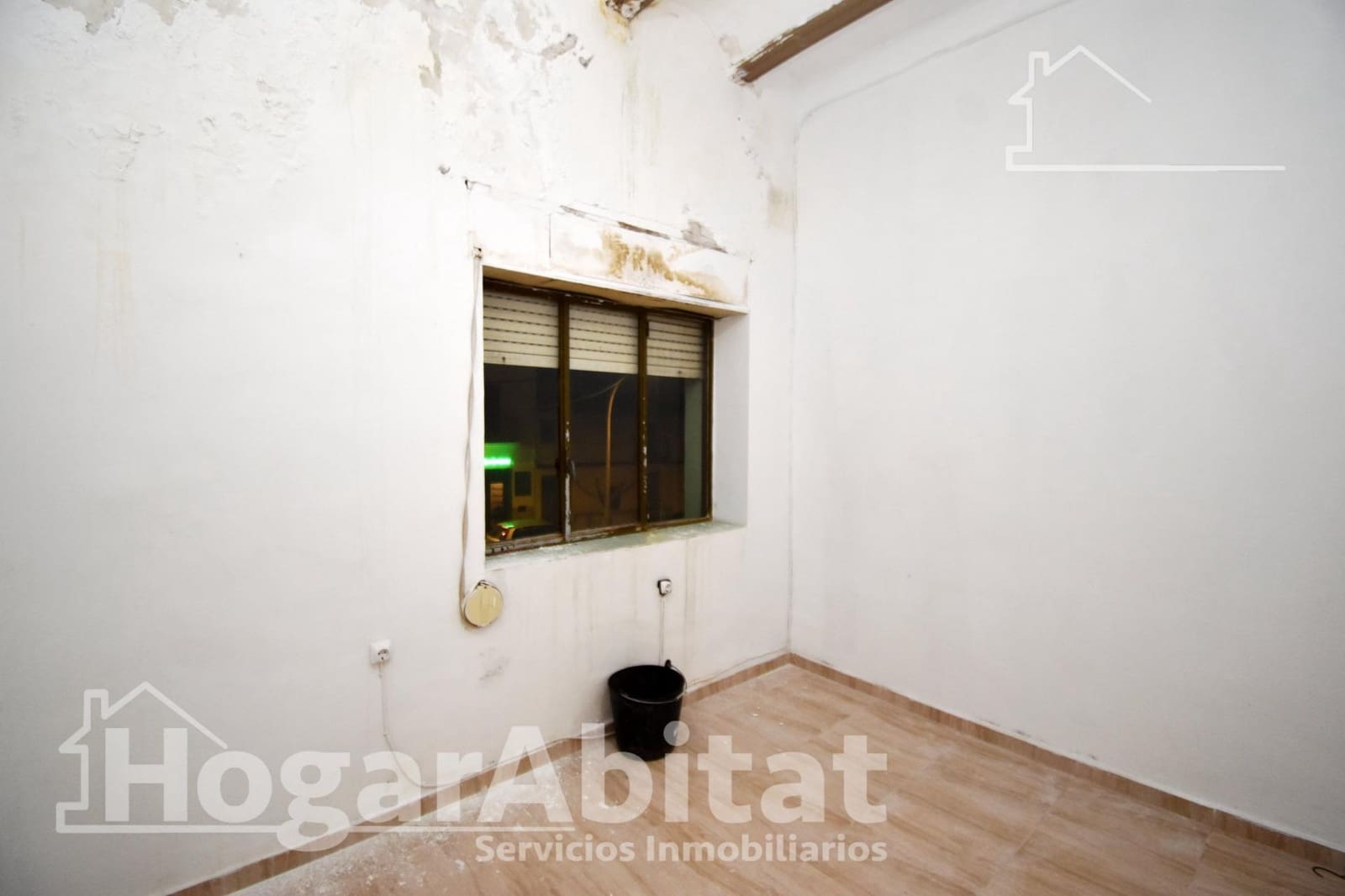 4 bedroom Townhouse for sale in Carcaixent - € 145,000 (Ref: 9741822)