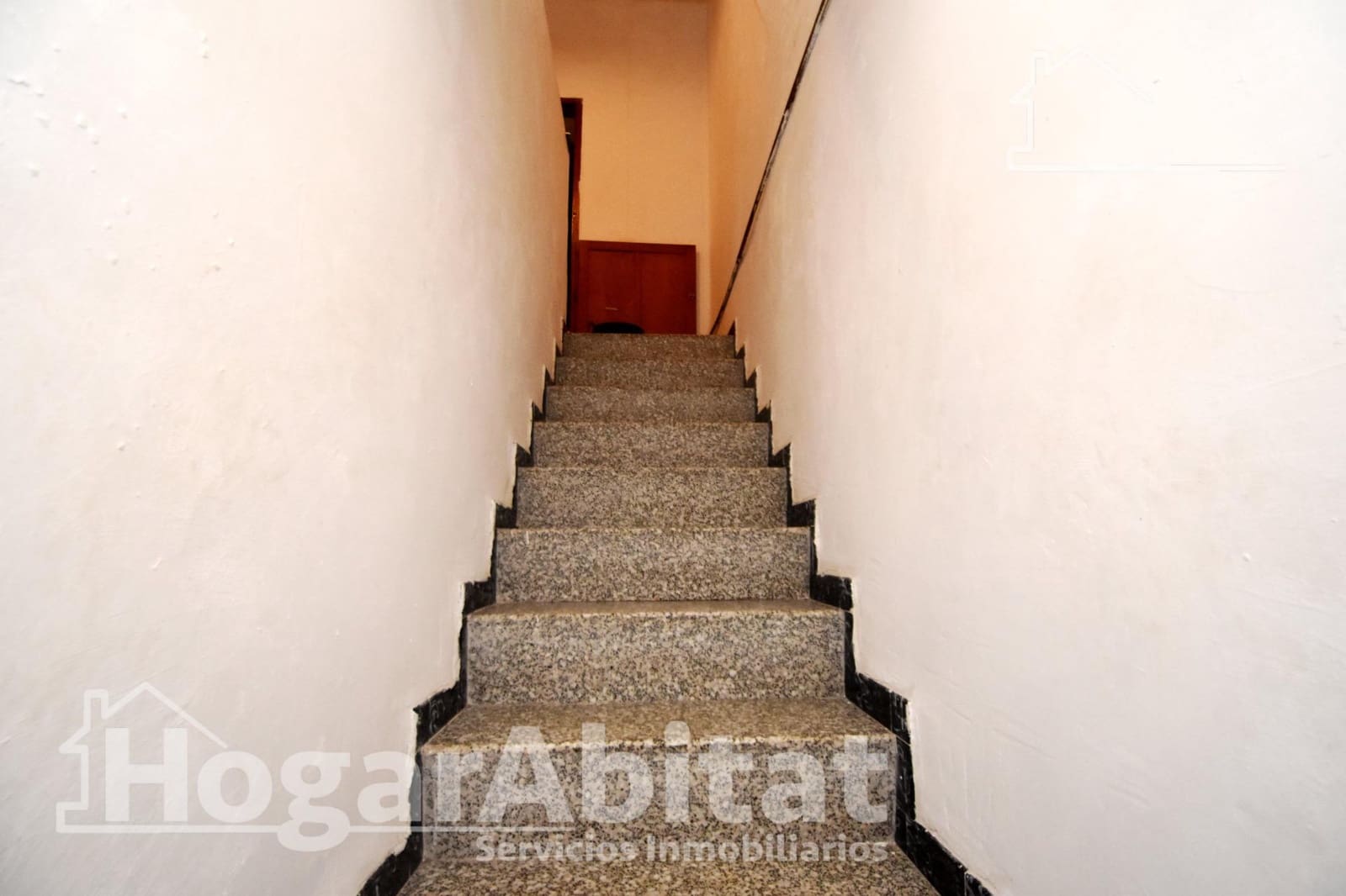 4 bedroom Townhouse for sale in Carcaixent - € 145,000 (Ref: 9741822)