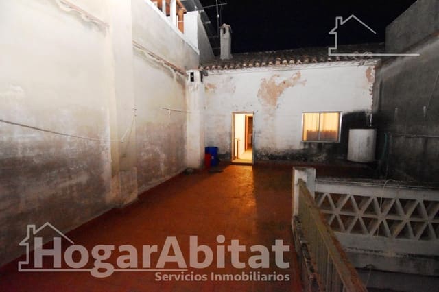 4 bedroom Townhouse for sale in Carcaixent - € 145,000 (Ref: 9741822)