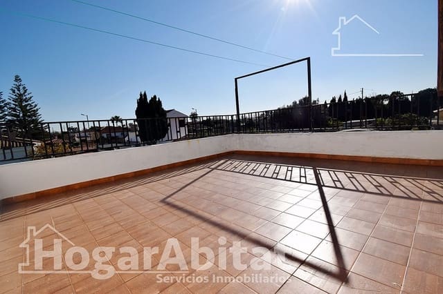 Chalet de 4 habitaciones en El Grau de Castelló, Castelló de la Plana en venta con piscina garaje - 345.000 € (Ref: 9752081)